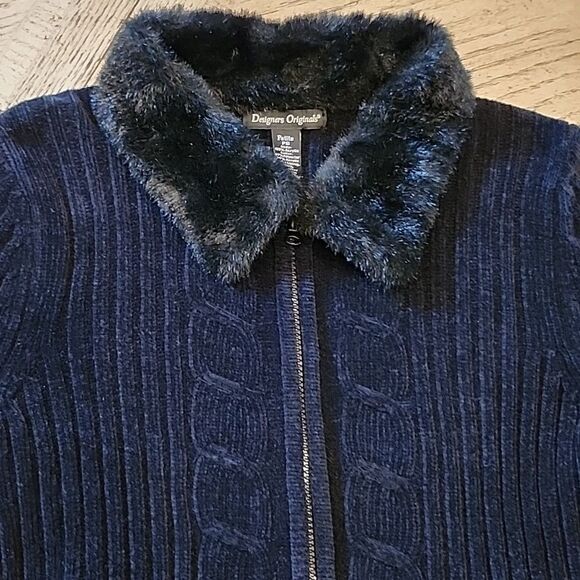 Black Cozy jacket fur lined collar size Petite Small - Picture 5 of 8